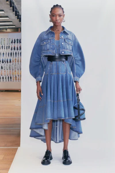 Look 11